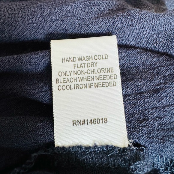 Lost & Wander Navy & White Embroidered Flowers Drapey Bell Sleeve Boho Top Small - Picture 8 of 9